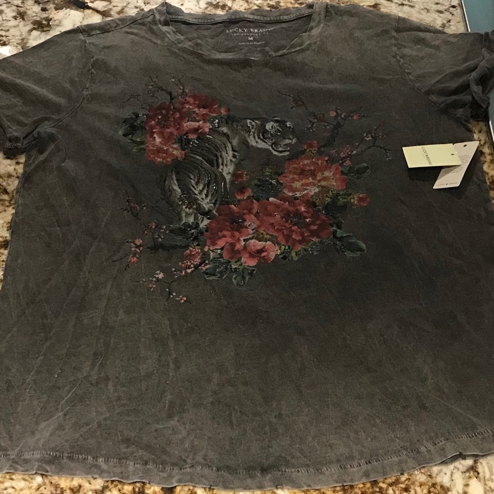 Lucky brand  tee